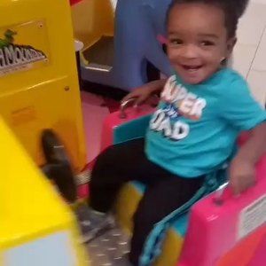 Meet your Posher, Adrian